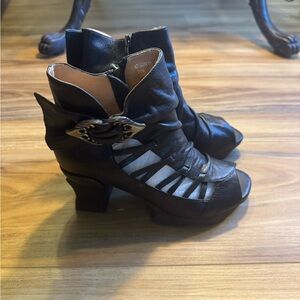Spring Step Nesgara Black Leather Strappy Open-Toe Heeled Ankle Boots